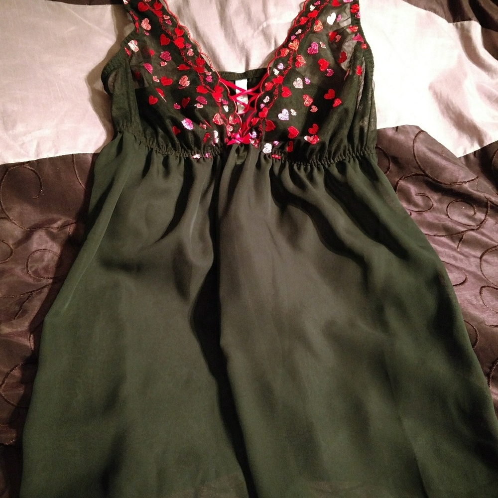 Cacique Heart Embroidery Chemise